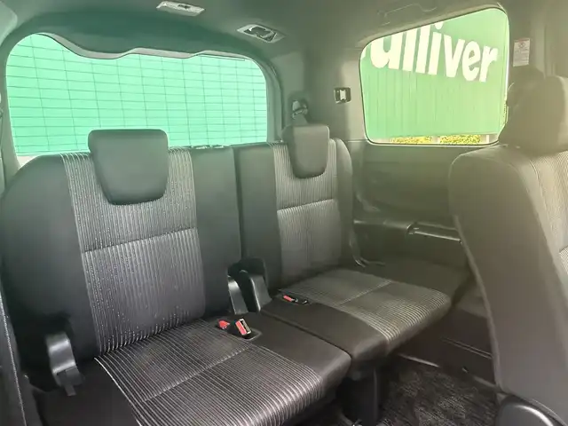 トヨタ ヴォクシー ZS 煌Ⅱ 千葉県 2020(令2)年 3.3万km ブラッキッシュアゲハガラスフレーク ALPINE製メモリナビ（Bluetooth/AM/FM/CD/DVD)/フルセグTV/バックカメラ/ドライブレコーダー/ETC/ALPINE製フリップダウンモニター/両側パワースライドドア/クルーズコントロール/衝突軽減ブレーキ/レーンキープアシスト/横滑り防止装置/フォグランプ/LEDヘッドライト/純正アルミホイル