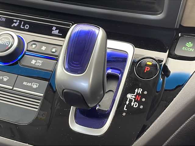 ホンダ フリード ハイブリット G 千葉県 2019(平31)年 6.6万km モダンスティールM 純正ナビ/　CD/DVD/Bluetooth/TV/クルーズコントロール/片側パワスラ/ルーフキャリア付き/純正ホイールキャップ付きサマータイヤ積載/ETC/前後ドラレコ/LEDヘッドライト/バックカメラ/フロアマット/スマートキー/スタートボタン