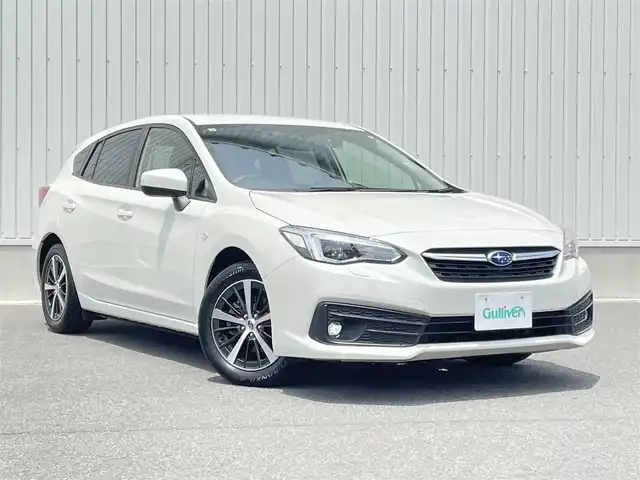 スバル インプレッサ スポーツ 1．6i－S アイサイト 群馬県 2023(令5)年 1.4万km クリスタルホワイトP 4WD/アイサイト/・プリクラッシュブレーキ/・全車速追従機能付きクルーズコントロール/・アクティブレーンキープ/・AT誤発進誤後進抑制制御/・警報＆お知らせ機能/社外SDナビ/（AM/FM/Bluetooth/AUX）/バック/サイドカメラ/プッシュスタート/オートエアコン/オートライト/ETC/前方ドライブレコーダー/革巻きステアリング/ステアリングスイッチ/パドルシフト/社外フロアマット/純正16インチAW/Rコーナーセンサー/スペアキー×1