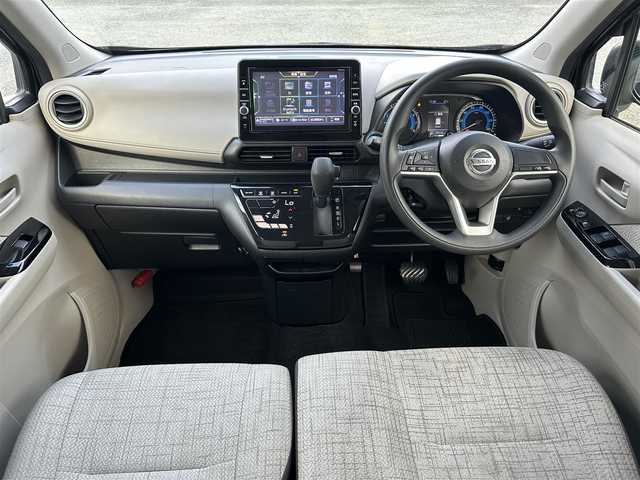 日産 デイズ X 熊本県 2019(平31)年 3.9万km ブラック 衝突軽減ブレーキ/プッシュスタート/純正ナビ/（CD・DVD・フルセグTV・BTオーディオ・SD）/アラウンドビューモニター/ドライブレコーダー/純正14インチAW/オートライト/前後コーナーセンサー/横滑り防止装置/ウィンカーミラー/純正フロアマット/純正ドアバイザー/新車保証書/取扱説明書/スマートスペアキー×1本