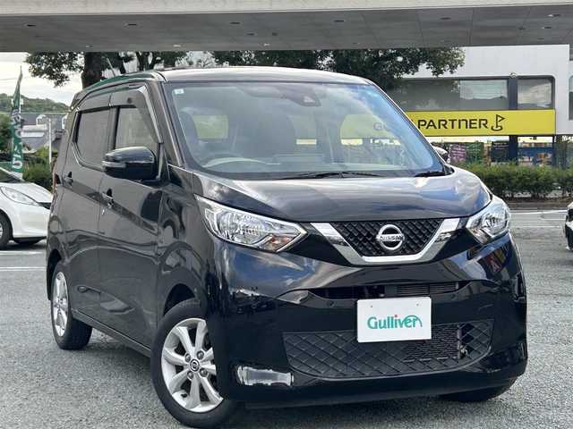 日産 デイズ X 熊本県 2019(平31)年 3.9万km ブラック 衝突軽減ブレーキ/プッシュスタート/純正ナビ/（CD・DVD・フルセグTV・BTオーディオ・SD）/アラウンドビューモニター/ドライブレコーダー/純正14インチAW/オートライト/前後コーナーセンサー/横滑り防止装置/ウィンカーミラー/純正フロアマット/純正ドアバイザー/新車保証書/取扱説明書/スマートスペアキー×1本