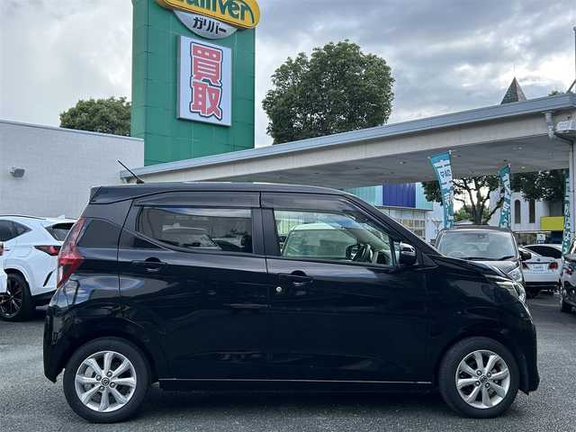 日産 デイズ X 熊本県 2019(平31)年 3.9万km ブラック 衝突軽減ブレーキ/プッシュスタート/純正ナビ/（CD・DVD・フルセグTV・BTオーディオ・SD）/アラウンドビューモニター/ドライブレコーダー/純正14インチAW/オートライト/前後コーナーセンサー/横滑り防止装置/ウィンカーミラー/純正フロアマット/純正ドアバイザー/新車保証書/取扱説明書/スマートスペアキー×1本