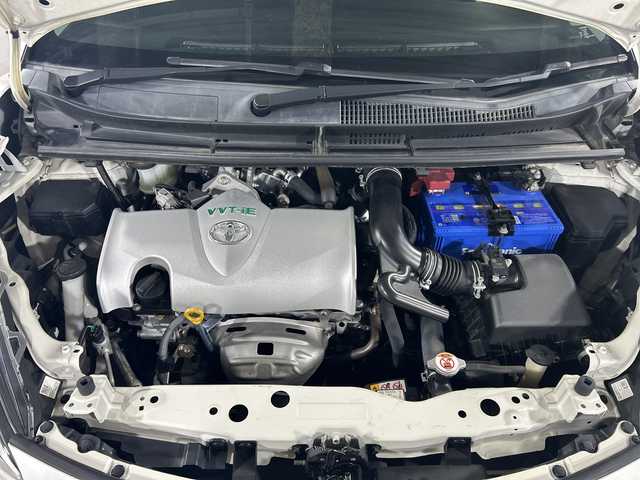 トヨタ シエンタ G 福岡県 2018(平30)年 6万km ホワイトパールクリスタルシャイン ・社外ナビ　/（ＡＭ　ＦＭ　ＣＤ　ＤＶＤ　ＢＴ　ＵＳＢ　ＳＤ　ＩＰＯＤ）/・バックカメラ　/・ＥＴＣ　/・フルセグＴＶ　/・両側パワスラ　/・横滑り防止　/・衝突軽減システム　/・レーンキープアシスト　/・オートライト　/・オートハイビーム/・純正フロアマット/・純正15インチアルミ