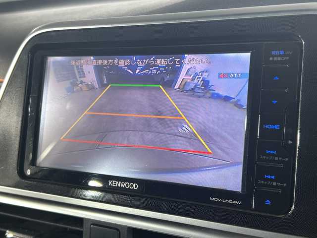 トヨタ シエンタ G 福岡県 2018(平30)年 6万km ホワイトパールクリスタルシャイン ・社外ナビ　/（ＡＭ　ＦＭ　ＣＤ　ＤＶＤ　ＢＴ　ＵＳＢ　ＳＤ　ＩＰＯＤ）/・バックカメラ　/・ＥＴＣ　/・フルセグＴＶ　/・両側パワスラ　/・横滑り防止　/・衝突軽減システム　/・レーンキープアシスト　/・オートライト　/・オートハイビーム/・純正フロアマット/・純正15インチアルミ