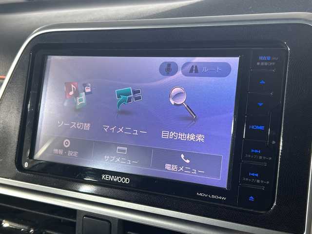 トヨタ シエンタ G 福岡県 2018(平30)年 6万km ホワイトパールクリスタルシャイン ・社外ナビ　/（ＡＭ　ＦＭ　ＣＤ　ＤＶＤ　ＢＴ　ＵＳＢ　ＳＤ　ＩＰＯＤ）/・バックカメラ　/・ＥＴＣ　/・フルセグＴＶ　/・両側パワスラ　/・横滑り防止　/・衝突軽減システム　/・レーンキープアシスト　/・オートライト　/・オートハイビーム/・純正フロアマット/・純正15インチアルミ