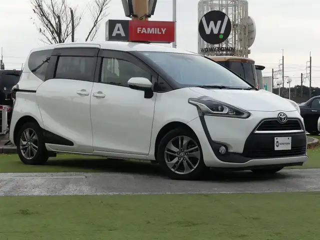 トヨタ シエンタ G 千葉県 2018(平30)年 6万km ホワイトパールクリスタルシャイン Toyota Safety Sense/・プリクラッシュセーフティ/・レーンディパーチャーアラート/・オートハイビーム/両側パワースライドドア/社外メモリーナビ/地デジTV/【DVD/CD再生機能　Bluetooth接続】/バックカメラ/革巻きステアリング/ETC/LEDヘッドライト/フォグライト/ウインカーミラー/純正15インチアルミホイル/スマートキー