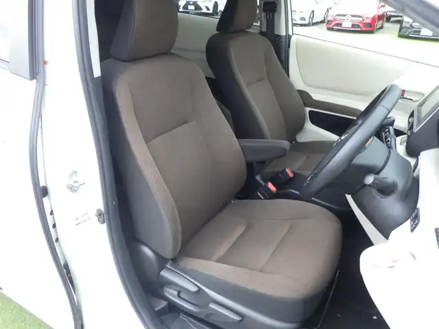 トヨタ シエンタ G 千葉県 2018(平30)年 6万km ホワイトパールクリスタルシャイン Toyota Safety Sense/・プリクラッシュセーフティ/・レーンディパーチャーアラート/・オートハイビーム/両側パワースライドドア/社外メモリーナビ/地デジTV/【DVD/CD再生機能　Bluetooth接続】/バックカメラ/革巻きステアリング/ETC/LEDヘッドライト/フォグライト/ウインカーミラー/純正15インチアルミホイル/スマートキー