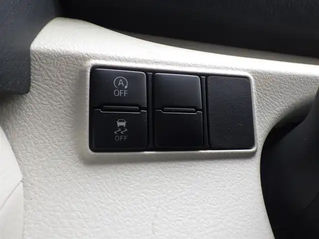 トヨタ シエンタ G 千葉県 2018(平30)年 6万km ホワイトパールクリスタルシャイン Toyota Safety Sense/・プリクラッシュセーフティ/・レーンディパーチャーアラート/・オートハイビーム/両側パワースライドドア/社外メモリーナビ/地デジTV/【DVD/CD再生機能　Bluetooth接続】/バックカメラ/革巻きステアリング/ETC/LEDヘッドライト/フォグライト/ウインカーミラー/純正15インチアルミホイル/スマートキー