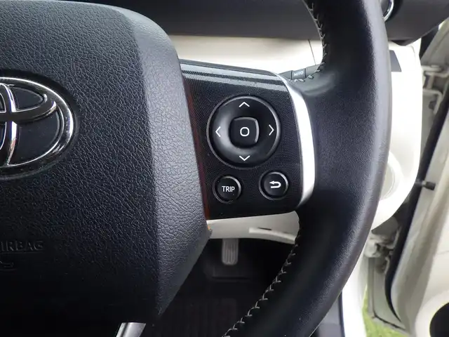 トヨタ シエンタ G 千葉県 2018(平30)年 6万km ホワイトパールクリスタルシャイン Toyota Safety Sense/・プリクラッシュセーフティ/・レーンディパーチャーアラート/・オートハイビーム/両側パワースライドドア/社外メモリーナビ/地デジTV/【DVD/CD再生機能　Bluetooth接続】/バックカメラ/革巻きステアリング/ETC/LEDヘッドライト/フォグライト/ウインカーミラー/純正15インチアルミホイル/スマートキー