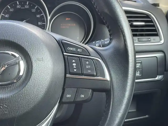 マツダ ＣＸ－５ XD Lパッケージ 埼玉県 2016(平28)年 12.6万km クリスタルホワイトパールマイカ (株)IDOMが運営する【じしゃロン鳩ヶ谷店】の自社ローン専用車両になりますこちらは現金またはオートローンご利用時の価格です。自社ローンご希望の方は別途その旨お申付け下さい/安全装備/　車両認知支援システム/　SBS/SCBS/　ブラインドスポットモニター/　レーンキープアシストシステム/　ドライバーアテンションアラート/　パーキングセンサー/純正ＳＤナビ/（AM/FM/CD/DVD/BT)/フルセグＴＶ/左サイド・バックカメラ/ＢＯＳＥサウンドシステム/９スピーカー/デュアルエアコン/シートヒーター/パワーシート/コーナーセンサー/アダプティブクルーズコントロール/ETC/ステアリングリモコン/革巻きハンドル/レザーシート/純正アルミホイール/アイドリングストップ/ドライビングポジションメモリー機能/プッシュスタートボタン/   スマートキー×1/電動格納式ウィンカーミラー/電動パーキングブレーキ/トノカバー/ドアバイザー