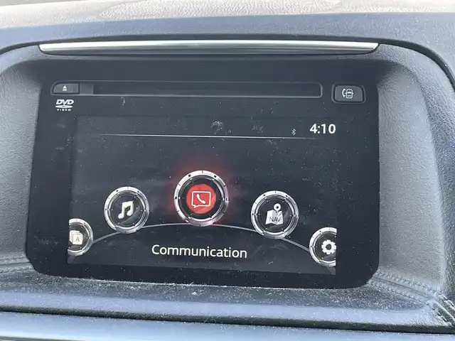 マツダ ＣＸ－５ XD Lパッケージ 埼玉県 2016(平28)年 12.6万km クリスタルホワイトパールマイカ (株)IDOMが運営する【じしゃロン鳩ヶ谷店】の自社ローン専用車両になりますこちらは現金またはオートローンご利用時の価格です。自社ローンご希望の方は別途その旨お申付け下さい/安全装備/　車両認知支援システム/　SBS/SCBS/　ブラインドスポットモニター/　レーンキープアシストシステム/　ドライバーアテンションアラート/　パーキングセンサー/純正ＳＤナビ/（AM/FM/CD/DVD/BT)/フルセグＴＶ/左サイド・バックカメラ/ＢＯＳＥサウンドシステム/９スピーカー/デュアルエアコン/シートヒーター/パワーシート/コーナーセンサー/アダプティブクルーズコントロール/ETC/ステアリングリモコン/革巻きハンドル/レザーシート/純正アルミホイール/アイドリングストップ/ドライビングポジションメモリー機能/プッシュスタートボタン/   スマートキー×1/電動格納式ウィンカーミラー/電動パーキングブレーキ/トノカバー/ドアバイザー