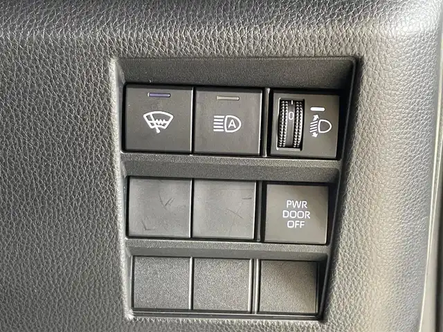 トヨタ ヴォクシー S－Z 岩手県 2023(令5)年 3.2万km ホワイトパールクリスタルシャイン ４WD/両側パワースライドドア/MTモード付きAT/寒冷地仕様/衝突被害軽減システム/横滑り防止装置/コーナーセンサー/クルーズコントロール/バックカメラ/オートライト/オートマチックハイビーム/シートヒーター/純正LEDヘッドライト/ETC/ドライブレコーダー/純正ナビ/純正16インチアルミホイール