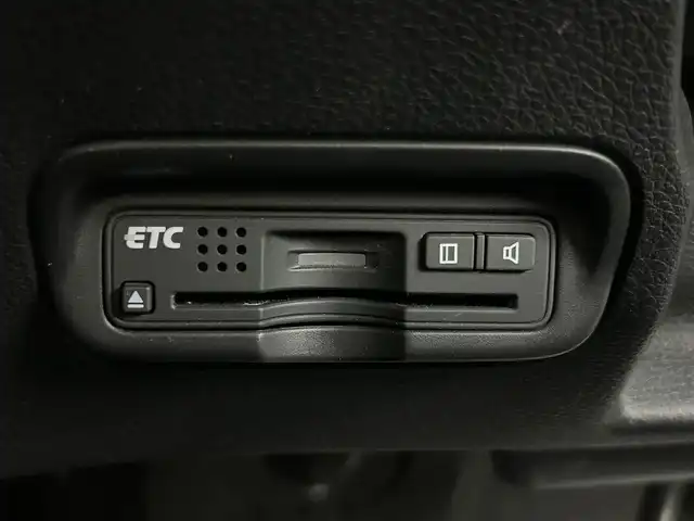 ホンダ ヴェゼル ハイブリッド Z ホンダセンシング 埼玉県 2016(平28)年 6.9万km ホワイトオーキッドパール 純正ナビ　温ヒーター　ＥＴＣ　Ｂカメラ　ＬＥＤヘッドライト　ハーフレザーシート　フルセグＴＶ　オートハイビーム　レーンキープ　衝突被害軽減　ＭＴモード付ＡＴ アダプティブクルーズコントロール