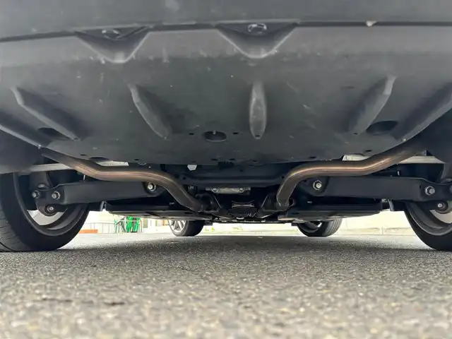 レクサス ＩＳ 300h Fスポーツ 宮城県 2016(平28)年 7.8万km ソニックチタニウム ブラインドスポットモニター/リアクロストラフィックアラート/クリアランスソナー/バックソナー/ステアリングヒーター/＝＝＝/セーフティシステムプラス/・プリクラッシュセーフティ/・レーンディパーチャーアラート/・オートマチックハイビーム/・レーダークルーズコントロール/純正ナビ/・CD/DVD/・Blu-ray/・Bluetooth/・フルセグTV/バックカメラ/ビルトインETC2.0/ドライブレコーダー/ハーフレザーシート/シートヒーター/パワーシート（運転席メモリー機能付）/革巻きステアリング/ステアリングスイッチ/パドルシフト/LEDヘッドランプ/オートライト/スマートキー＆プッシュスタート/スペアキー1本、カードキー1本/電動格納ミラー/純正18インチAW/純正フロアマット/W/サイド/カーテン/ニーエアバッグ