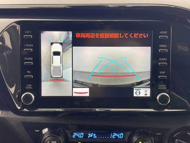 トヨタ ハイラックス Z GRスポーツ 秋田県 2023(令5)年 2.2万km アティチュードブラックマイカ 4WD/純正ナビ/(FM/AM/Bluetooth/フルセグTV)/全方位カメラ/バックカメラ/ハーフレザーシート/ディーゼル/ターボ/レーダークルーズコントロール/コーナーセンサー/レーンキープアシスト/横滑り防止装置/リアデフロック/ダウンヒルアシスト/アイドリングストップ/ETC/ドライブレコーダー/パドルシフト/D席パワーシート/LEDヘッドライト/オートライト/プッシュスタート/スマートキー/スペアキー/純正アルミホイール/社外フロアマット/リフトアップ