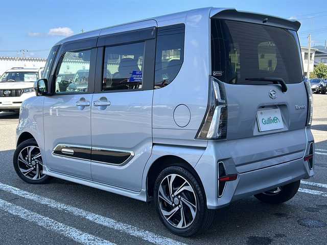 ダイハツ タント カスタム RS スタイルセレクション 秋田県 2021(令3)年 0.3万km シルバー 純正SDナビ/純正BT、CD、DVD、フルセグTV/全方位カメラ/両側パワースライドドア/ドライブレコーダー/前後コーナーセンサー/ETC/スペアキー/取説、保証書/４WD
