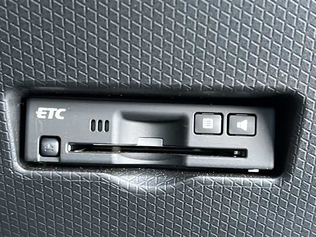 ダイハツ タント カスタム RS スタイルセレクション 秋田県 2021(令3)年 0.3万km シルバー 純正SDナビ/純正BT、CD、DVD、フルセグTV/全方位カメラ/両側パワースライドドア/ドライブレコーダー/前後コーナーセンサー/ETC/スペアキー/取説、保証書/４WD