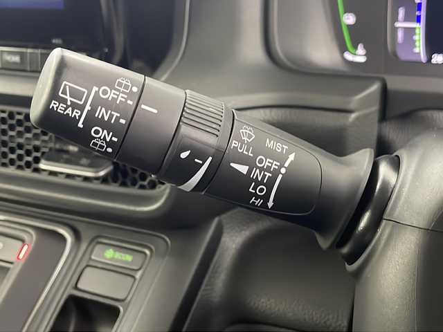 ホンダ ステップワゴン eHEV エアー 埼玉県 2022(令4)年 2.1万km プラチナホワイトパール 純正ナビ　/　AM/FM/CD/DVD/BT/フルセグ/バックカメラ　/前後ドライブレコーダー　/レーダークルーズコントロール　/ＥＴＣ　/ブレードホールド/電子パーキング/レーンキープアシスト　/衝突軽減システム　/両側パワースライドドア　/オートライト/LEDヘッドライト/フォグランプ/純正１６インチアルミホイール　/純正フロアマット/ドアバイザー/ロールサンシェード/ウィンカーミラー