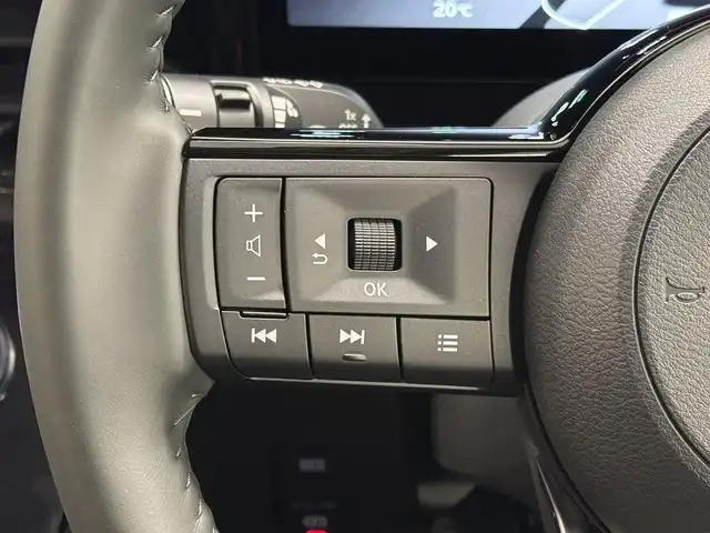 日産 セレナ e－パワー ハイウェイスター V 三重県 2025(令7)年 0.1千km プリズムホワイト 登録済未使用車/e-POWER/FF/インパネCVT/純正 12.3インチ Nissan Connectナビ/（AM/FM/USB/iPod/TV/Bluetooth/HDMI/CarPlay/AndroidAuto）/11インチ 純正後席モニター/アラウンドビューモニター（移動物検知機能付）/両側ハンズフリーオートスライドドア/ドライブレコーダー前後*/ETC2.0*/安全/・プロパイロット・緊急停止支援システム（SOSコール機能付）*/・エマージェンシーブレーキ/・衝突回避ステアリングアシスト/・LI（車線逸脱防止支援システム）＋LDW（車線逸脱警報）/・BSI（後側方衝突防止支援）＋BSW（後側方車両検知警報）/・RCTA（後退時車両検知警報）/・DA（ふらつき警報）/・踏み間違い衝突防止アシスト/・標識検知（進入禁止/最高速度/一時停止）/・フロント＆バックソナー/など/その他装備/・インテリジェントルームミラー*/・左右・後席独立オートエアコン/・オートライト、LEDヘッドライト、アダプティブLEDヘッドライト/・電動パーキングブレーキ＆ブレーキホールド/・USB充電ジャック（TYPE-Ax1、TYPE-Cx5）/・純正16inAW/・保/取/・スマートキーx2/など