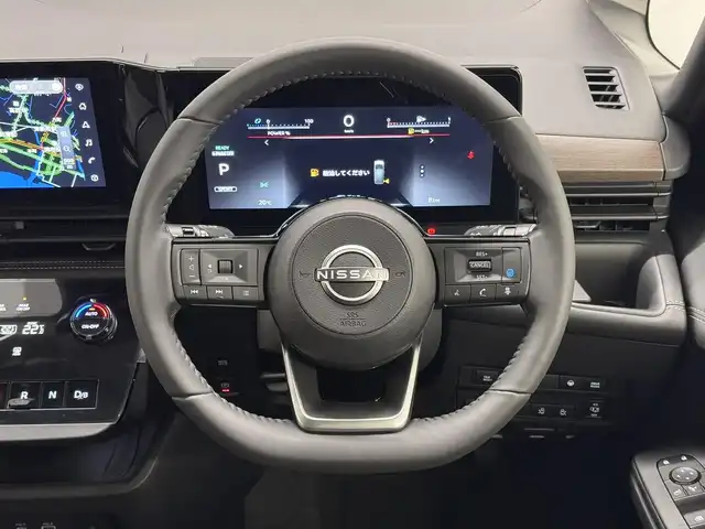 日産 セレナ e－パワー ハイウェイスター V 三重県 2025(令7)年 0.1千km プリズムホワイト 登録済未使用車/e-POWER/FF/インパネCVT/純正 12.3インチ Nissan Connectナビ/（AM/FM/USB/iPod/TV/Bluetooth/HDMI/CarPlay/AndroidAuto）/11インチ 純正後席モニター/アラウンドビューモニター（移動物検知機能付）/両側ハンズフリーオートスライドドア/ドライブレコーダー前後*/ETC2.0*/安全/・プロパイロット・緊急停止支援システム（SOSコール機能付）*/・エマージェンシーブレーキ/・衝突回避ステアリングアシスト/・LI（車線逸脱防止支援システム）＋LDW（車線逸脱警報）/・BSI（後側方衝突防止支援）＋BSW（後側方車両検知警報）/・RCTA（後退時車両検知警報）/・DA（ふらつき警報）/・踏み間違い衝突防止アシスト/・標識検知（進入禁止/最高速度/一時停止）/・フロント＆バックソナー/など/その他装備/・インテリジェントルームミラー*/・左右・後席独立オートエアコン/・オートライト、LEDヘッドライト、アダプティブLEDヘッドライト/・電動パーキングブレーキ＆ブレーキホールド/・USB充電ジャック（TYPE-Ax1、TYPE-Cx5）/・純正16inAW/・保/取/・スマートキーx2/など