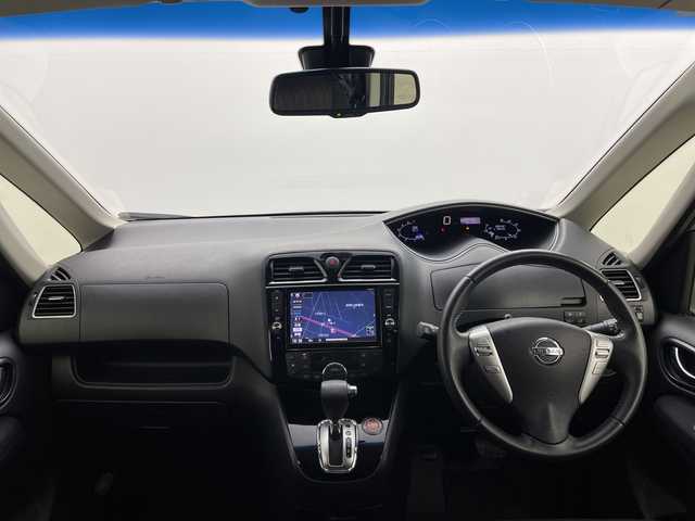 日産 セレナ HWS S HV Vセレ +Sefty 群馬県 2016(平28)年 7万km ダイヤモンドブラック 純正１１型後席モニター　/純正８型ナビ　/全周囲カメラ　/フルセグＴＶ　/ＥＴＣ　/両側電動スライドドア　/クルーズコントロール　/衝突被害軽減ブレーキ　/レーンアシスト　/ＨＩＤヘッドライト　/オートライト　/禁煙車