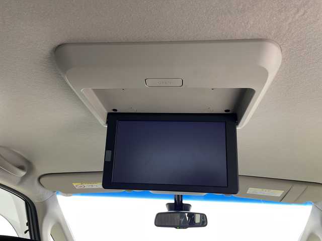 日産 セレナ HWS S HV Vセレ +Sefty 群馬県 2016(平28)年 7万km ダイヤモンドブラック 純正１１型後席モニター　/純正８型ナビ　/全周囲カメラ　/フルセグＴＶ　/ＥＴＣ　/両側電動スライドドア　/クルーズコントロール　/衝突被害軽減ブレーキ　/レーンアシスト　/ＨＩＤヘッドライト　/オートライト　/禁煙車