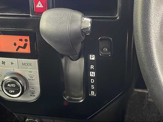 トヨタ タンク G S 埼玉県 2017(平29)年 3.3万km レーザーブルークリスタルシャイン 純正メモリナビ(型式：NSCD-W66)/CD/Bluetooth/ワンセグ/バックカメラ/両側パワースライドドア/クルーズコントロール/衝突軽減システム/アイドリングストップ/純正フロアマット/プッシュスタート/ドアバイザー/スマートキー/スペアキー1本