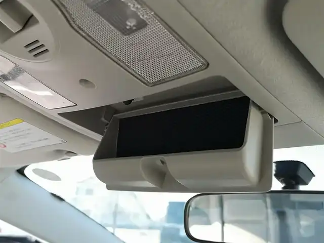 トヨタ プリウス S　LEDエディション 茨城県 2011(平23)年 19.8万km ダークバイオレットマイカメタリック 純正ナビ/【TV・HDD・CD・DVD・AM・FM・SD・BT・iPod・VTR】/Bカメラ/ETC/ステリモ/オートライト/Fフォグ/LEDライト/純正フロアマット/純正ホイールカバー/プッシュスタート/スマートキー/ヘッドライトウォッシャー/電格ミラー/ウインカーミラー