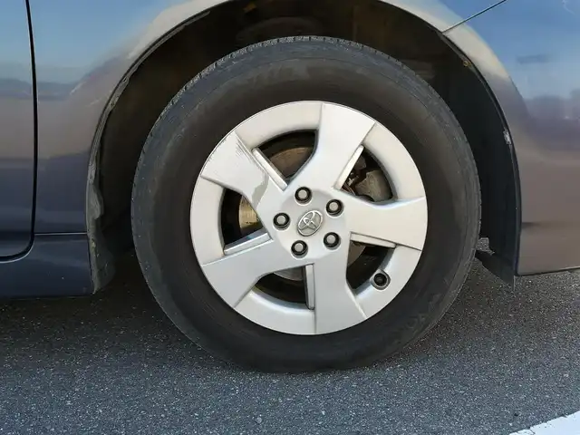 トヨタ プリウス S　LEDエディション 茨城県 2011(平23)年 19.8万km ダークバイオレットマイカメタリック 純正ナビ/【TV・HDD・CD・DVD・AM・FM・SD・BT・iPod・VTR】/Bカメラ/ETC/ステリモ/オートライト/Fフォグ/LEDライト/純正フロアマット/純正ホイールカバー/プッシュスタート/スマートキー/ヘッドライトウォッシャー/電格ミラー/ウインカーミラー