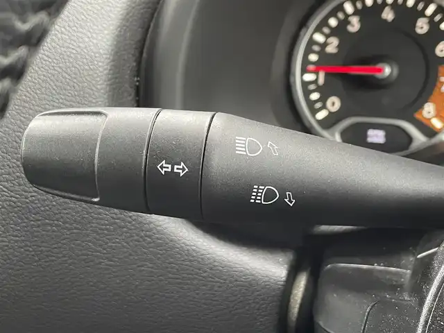 クライスラー・ジープ ジープ レネゲード リミテッド 静岡県 2019(令1)年 6.7万km グラニトクリスタル 黒革/パワーシート/シートヒーター/純正ナビ/(Bluetooth/AppleCarPlay/AUX/USB/フルセグ)/ACC/衝突被害軽減システム/ステアリングヒーター/ブラインドスポットモニター/アダブティブヘッドライト/バックカメラ/自動防眩式ルーム ミラー/前席シートバックポケット/純正17インチアルミホイール/純正フロアマット/ETC/保証書/取扱説明書