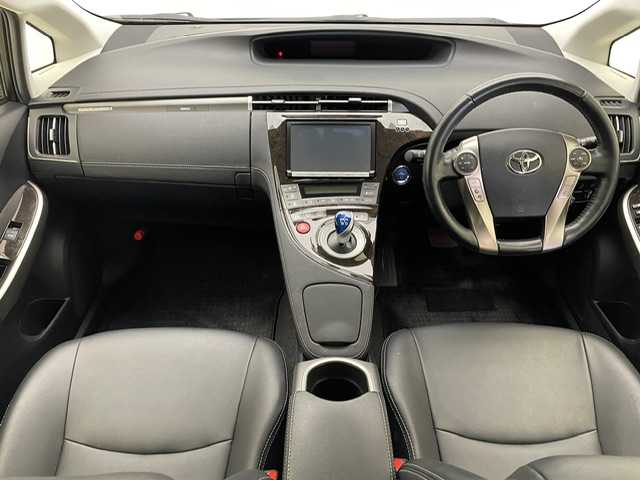 トヨタ プリウス ＰＨＶ G 兵庫県 2015(平27)年 7.3万km ホワイトパールクリスタルシャイン 純正SDナビ(CD/DVD/SD/Bt/フルセグ)/・NSZA-X64T/バックカメラ/レザーシート/シートヒーター/パワーシート/クルーズコントロール/ステアリングヒーター/ドライブレコーダー/ビルトインETC/LEDヘッドライト/フォグライト/社外１７AW/純正マット・バイザー