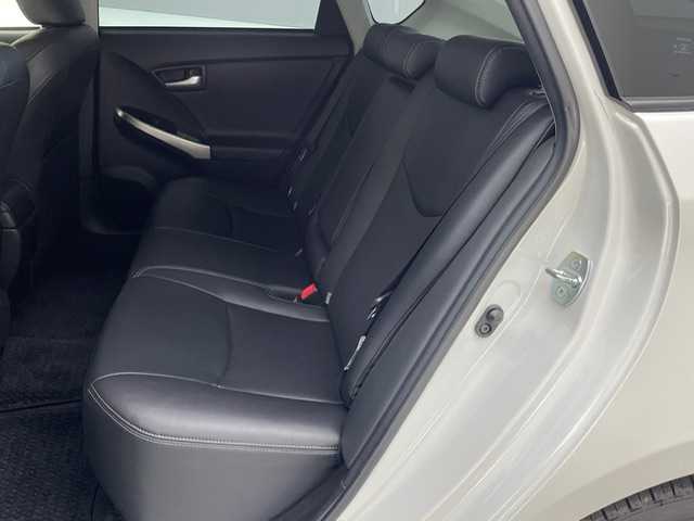 トヨタ プリウス ＰＨＶ G 兵庫県 2015(平27)年 7.3万km ホワイトパールクリスタルシャイン 純正SDナビ(CD/DVD/SD/Bt/フルセグ)/・NSZA-X64T/バックカメラ/レザーシート/シートヒーター/パワーシート/クルーズコントロール/ステアリングヒーター/ドライブレコーダー/ビルトインETC/LEDヘッドライト/フォグライト/社外１７AW/純正マット・バイザー