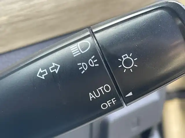 スズキ ハスラー ワンダラー 千葉県 2019(令1)年 3.5万km シフォンアイボリーメタリック/ウッディブラウン2トーンルーフ 特別仕様　ナビ　全方位カメラ　デュアルカメラブレーキサポート　ＢＴ　ＥＴＣ　ＵＳＢ　シートヒーター ステアスイッチ スマートキー ルーフレール シフォンアイボリーツートン HID オートライト