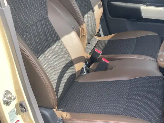 スズキ ハスラー ワンダラー 千葉県 2019(令1)年 3.5万km シフォンアイボリーメタリック/ウッディブラウン2トーンルーフ 特別仕様　ナビ　全方位カメラ　デュアルカメラブレーキサポート　ＢＴ　ＥＴＣ　ＵＳＢ　シートヒーター ステアスイッチ スマートキー ルーフレール シフォンアイボリーツートン HID オートライト