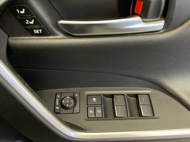 トヨタ ＲＡＶ４ アドベンチャー オフロードPKG 長野県 2022(令4)年 4.4万km グレーメタリック ４WD/純正ディスプレイオーディオ/純正ナビ/バックカメラ/Bluetooth Audio/Apple car play/D席パワーシート/前席シートヒーター/前席エアシート/ステアリングヒーター/プリクラッシュセーフティ/レーダークルーズコントロール/ブラインドスポットモニター/レーンディパーチャーアラート/オートマチックハイビーム/LEDヘッドライト/オートライト/スマートキー/コーナーセンサー