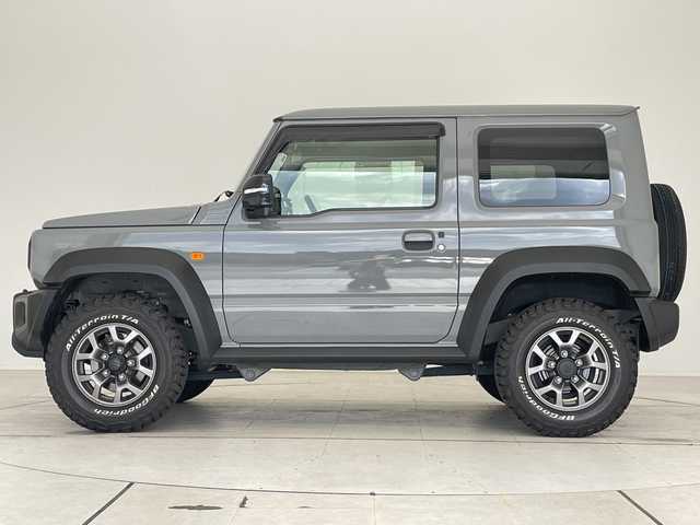 スズキ ジムニー シエラ JC 愛知県 2023(令5)年 1.7万km ミディアムグレー 9型ナビ/クルーズコントロール/シートヒーター/バックカメラ/純正アルミホイール/LEDヘッドライト/オートマチックハイビーム/ダウンヒルアシストコントロール/ドライブレコーダー/ETC/衝突軽減システム/フルセグ/CD DVD/Bluetooth/ステアリングスイッチ/スマートキー/プッシュスタート