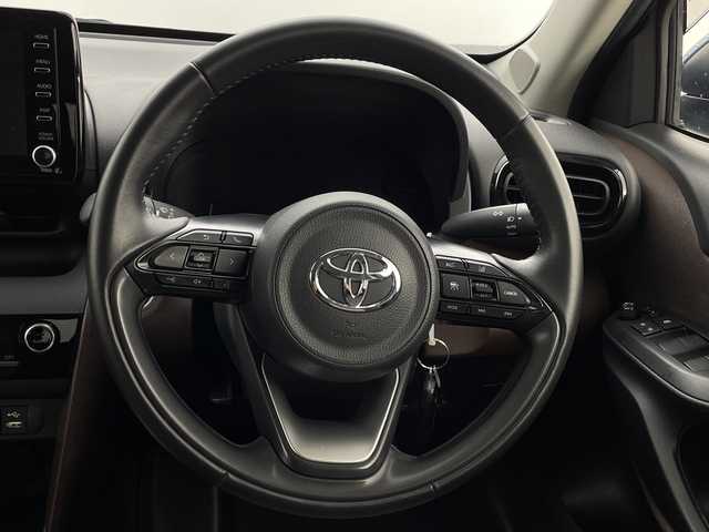 トヨタ ヤリスクロス ハイブリッド Z 新潟県 2022(令4)年 2.8万km グレイッシュブルー 4WD/トヨタセーフティセンス/2本出しマフラー/純正ディーラーナビ/Bluetooth/フルセグTV/パノラミックビューモニター/レーダークルーズコントロール/LEDオートライト/ハーフレザーシート/パワーシート/シートヒーター/純正18インチアルミホイール/電格ミラー/ウィンカーミラー/ブラインドスポットモニター/レーントレーシングアラート/スマートキー/ビルトインETC