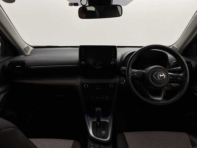 トヨタ ヤリスクロス ハイブリッド Z 新潟県 2022(令4)年 2.8万km グレイッシュブルー 4WD/トヨタセーフティセンス/2本出しマフラー/純正ディーラーナビ/Bluetooth/フルセグTV/パノラミックビューモニター/レーダークルーズコントロール/LEDオートライト/ハーフレザーシート/パワーシート/シートヒーター/純正18インチアルミホイール/電格ミラー/ウィンカーミラー/ブラインドスポットモニター/レーントレーシングアラート/スマートキー/ビルトインETC