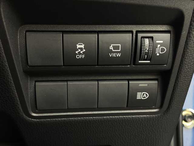 トヨタ ヤリスクロス ハイブリッド Z 新潟県 2022(令4)年 2.8万km グレイッシュブルー 4WD/トヨタセーフティセンス/2本出しマフラー/純正ディーラーナビ/Bluetooth/フルセグTV/パノラミックビューモニター/レーダークルーズコントロール/LEDオートライト/ハーフレザーシート/パワーシート/シートヒーター/純正18インチアルミホイール/電格ミラー/ウィンカーミラー/ブラインドスポットモニター/レーントレーシングアラート/スマートキー/ビルトインETC