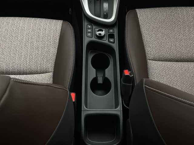 トヨタ ヤリスクロス ハイブリッド Z 新潟県 2022(令4)年 2.8万km グレイッシュブルー 4WD/トヨタセーフティセンス/2本出しマフラー/純正ディーラーナビ/Bluetooth/フルセグTV/パノラミックビューモニター/レーダークルーズコントロール/LEDオートライト/ハーフレザーシート/パワーシート/シートヒーター/純正18インチアルミホイール/電格ミラー/ウィンカーミラー/ブラインドスポットモニター/レーントレーシングアラート/スマートキー/ビルトインETC