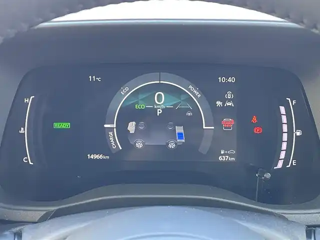 トヨタ シエンタ ハイブリッド Z 東京都 2025(令7)年 1.5万km アーバンカーキ 純正ナビ　/Bluetooth　/フルセグTV　/全周囲カメラ　/両側電動スライドドア　/レーダークルーズコントロールシステム　/BSM　/ドライブレコーダー　/純正フロアマット　/純正LED　/衝突被害軽減システム/ABS/横滑り防止装置/コーナーセンサー/レーンアシスト/盗難防止装置/オートライト/オートマチックハイビーム