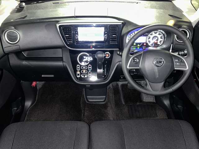 日産 デイズ ルークス ハイウェイスター Gターボ 三重県 2018(平30)年 2.8万km ブラック 禁煙/純正7型ナビ/全方位カメラ/アラウンドビューモニター/純正ドライブレコーダー/ETC/両側パワースライドドア/クルーズコントロール/レーンキープアシスト/衝突被害軽減システム/アイドリングストップ/ステアリングスイッチ/ベンチシート/LEDオートライト/オートハイビーム/フォグランプ/電動格納ミラー/スペアスマートキー