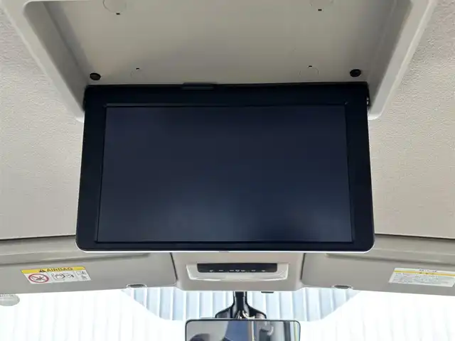 日産 セレナ e－パワー ハイウェイスター V 滋賀県 2020(令2)年 4.3万km ブリリアントホワイトパール 2トーン 日産プロパイロット/衝突軽減ブレーキ/車線逸脱警報/標識認識システム/ブラインドスポットモニター/アラウンドビューモニター/純正10インチメモリナビ/(フルセグTV CD DVD Blu-ray Bluetooth USB)/純正後席モニター/シートヒーター/両側パワースライドドア/革巻きステアリング/ステアリングリモコン/ステアリングヒーター/電動パーキングブレーキ/オートブレーキホールド/電動格納ミラー/ウインカーミラー/ETC/前後ドライブレコーダー/純正フロアマット/LEDオートヘッドライト