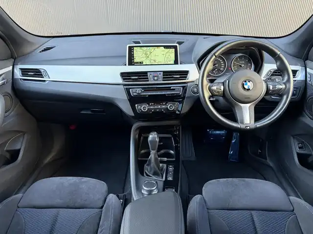 ＢＭＷ Ｘ１ xDrive 18d Mスポーツ 福岡県 2018(平30)年 4.6万km アルピンホワイトⅢ アドバンスドアクティブセーフティーパッケージ/・アクティブクルーズコントロール/・インテリジェントセーフティ/コンフォートパッケージ/・オートマチックテールゲート(キックセンサー付)/・メモリ付き電動フロント・シート/・コンフォートアクセス/ヘッドアップディスプレイ/純正ナビ/フルセグTV/バックカメラ/Bluetooth/DVD/シートヒーター/スライディングリアシート/純正AW