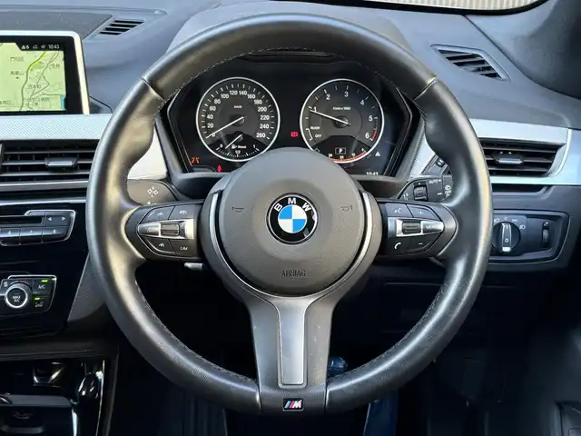 ＢＭＷ Ｘ１ xDrive 18d Mスポーツ 福岡県 2018(平30)年 4.6万km アルピンホワイトⅢ アドバンスドアクティブセーフティーパッケージ/・アクティブクルーズコントロール/・インテリジェントセーフティ/コンフォートパッケージ/・オートマチックテールゲート(キックセンサー付)/・メモリ付き電動フロント・シート/・コンフォートアクセス/ヘッドアップディスプレイ/純正ナビ/フルセグTV/バックカメラ/Bluetooth/DVD/シートヒーター/スライディングリアシート/純正AW