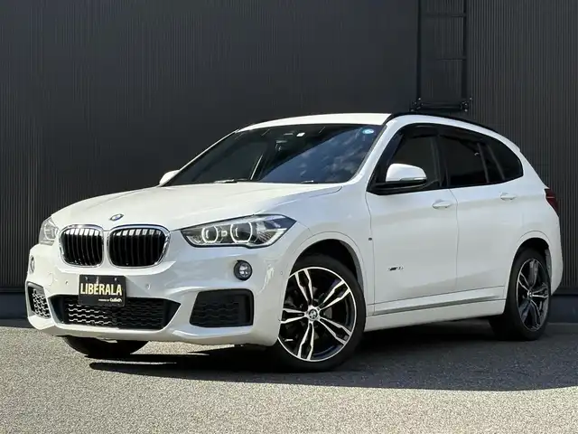 ＢＭＷ Ｘ１ xDrive 18d Mスポーツ 福岡県 2018(平30)年 4.6万km アルピンホワイトⅢ アドバンスドアクティブセーフティーパッケージ/・アクティブクルーズコントロール/・インテリジェントセーフティ/コンフォートパッケージ/・オートマチックテールゲート(キックセンサー付)/・メモリ付き電動フロント・シート/・コンフォートアクセス/ヘッドアップディスプレイ/純正ナビ/フルセグTV/バックカメラ/Bluetooth/DVD/シートヒーター/スライディングリアシート/純正AW