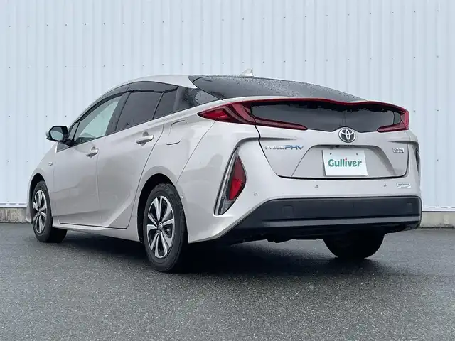 トヨタ プリウス ＰＨＶ A レザーパッケージ 福岡県 2018(平30)年 6.3万km スティールブロンドM 黒革シート/メーカー純正ナビ/フルセグＴＶ/ブルートゥース/バックカメラ/衝突軽減/ＢＳＭ/レーダークルーズコントロール/前席シートヒーター/パワーシート/ＥＴＣ２．０/クリアランスソナー/ＬＤＡ