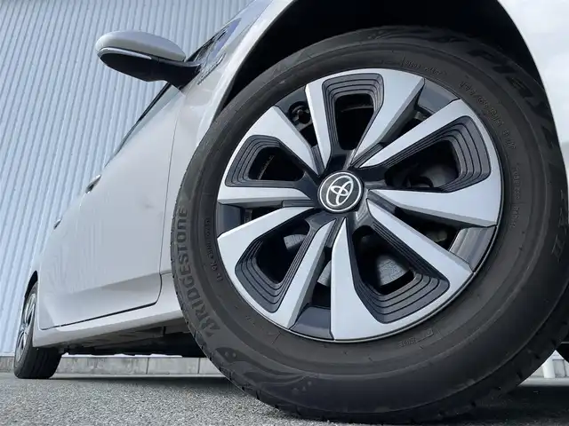 トヨタ プリウス ＰＨＶ A レザーパッケージ 福岡県 2018(平30)年 6.3万km スティールブロンドM 黒革シート/メーカー純正ナビ/フルセグＴＶ/ブルートゥース/バックカメラ/衝突軽減/ＢＳＭ/レーダークルーズコントロール/前席シートヒーター/パワーシート/ＥＴＣ２．０/クリアランスソナー/ＬＤＡ