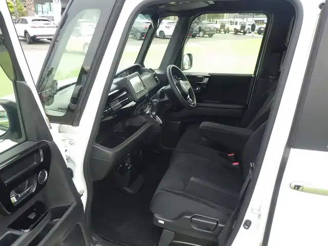 ホンダ Ｎ ＢＯＸ カスタム L 千葉県 2021(令3)年 4.4万km プラチナホワイトパール 155/65R14/ホンダセンシング/・衝突軽減ブレーキ（CMBS）/・車線維持支援システム（LKAS）/・アダプティブクルーズコントロール（ACC）/・後方誤発進抑制機能/・誤発進抑制機能/両側パワースライドドア/前席シートヒーター/社外メモリーナビ/地デジTV/【DVD/CD再生機能　Bluetooth接続】/バックカメラ/ETC/LEDヘッドライト/フォグライト/ウインカーミラー/リアコーナーセンサー/サイド/カーテンエアバッグ/Honda スマートキー