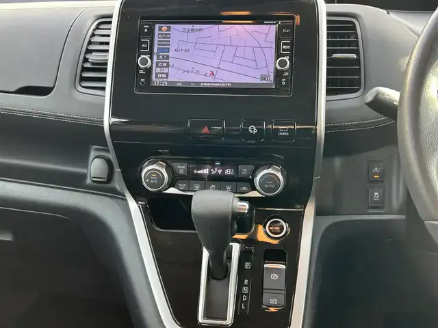 日産 セレナ ハイウェイスター G 群馬県 2016(平28)年 12.2万km ブリリアントホワイトパール (株)IDOMが運営する【じしゃロン伊勢崎店】の自社ローン専用車両になりますこちらは現金またはオートローンご利用時の価格です。自社ローンご希望の方は別途その旨お申付け下さい/プロパイロット/両側パワースライドドア/純正SDナビゲーション/アラウンドビューカメラ/フリップダウンモニター/CD/DVD/SD/USB/BT/DTV/ETC/オートライト/アイドリングストップ/ドアバイザー/純正フロアマット